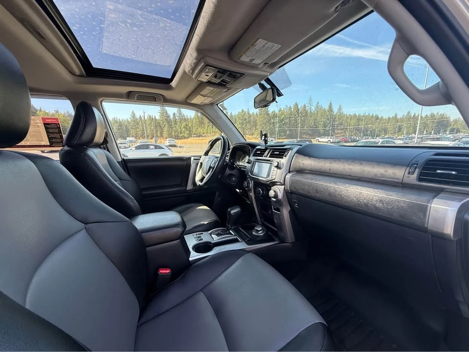 2016 Toyota 4Runner 5th Gen - Image 16 of 17