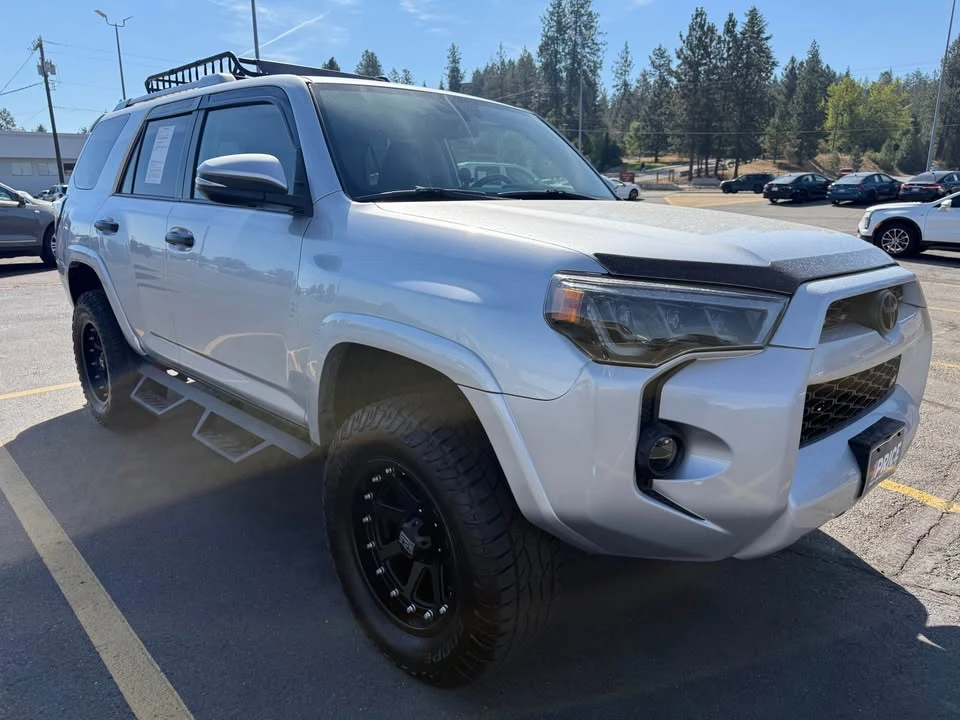 2016 Toyota 4Runner 5th Gen - Image 17 of 17