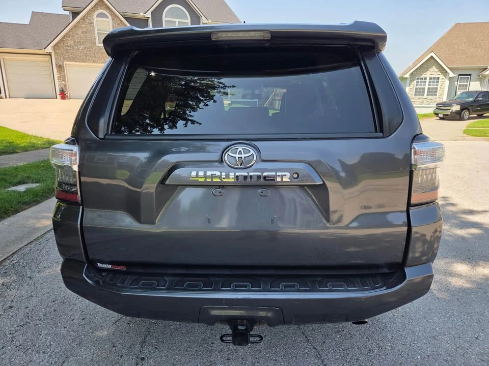2016 Toyota 4Runner 5th Gen - Image 5 of 12