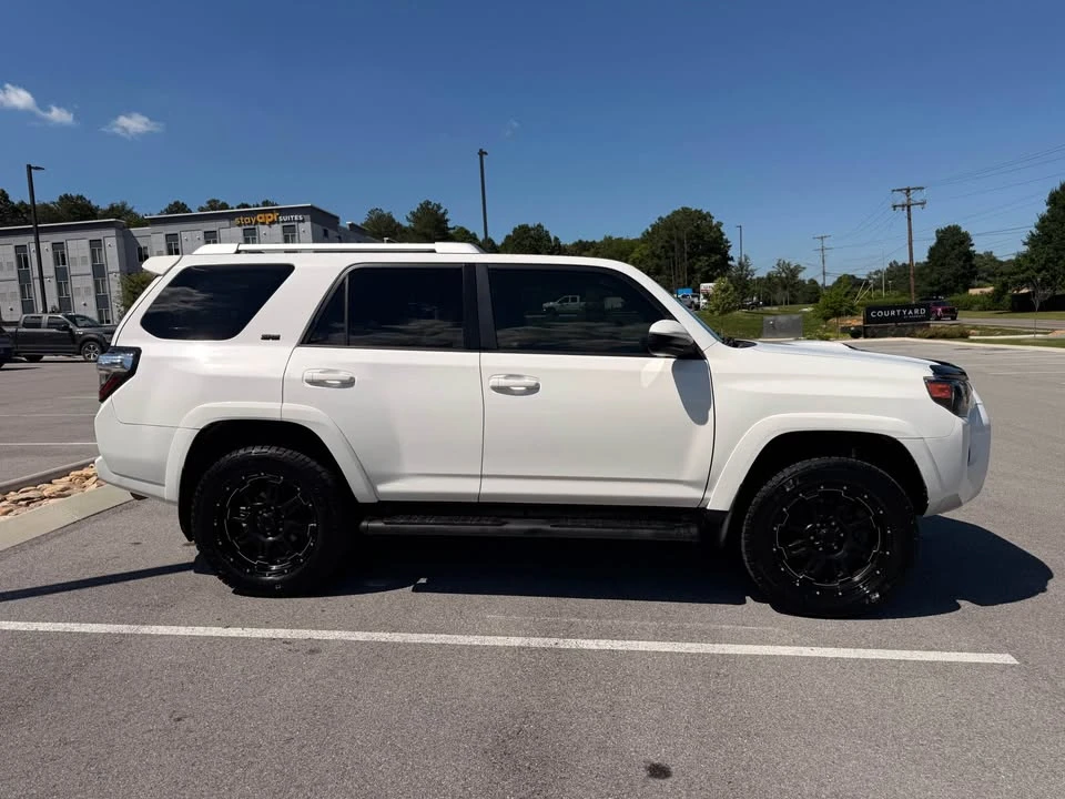 2016 Toyota 4Runner 5th Gen - Image 8 of 20