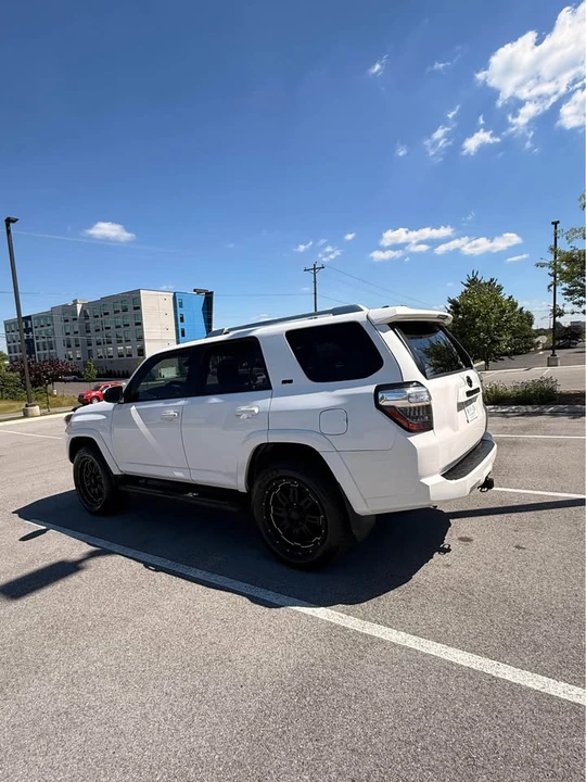 2016 Toyota 4Runner 5th Gen - Image 3 of 20
