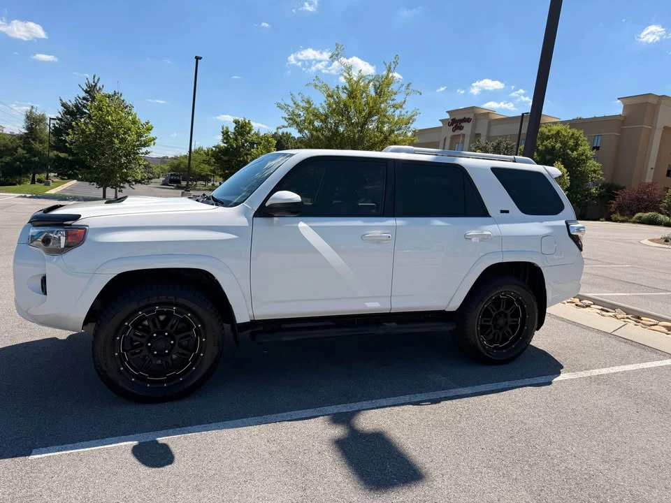 2016 Toyota 4Runner 5th Gen - Image 12 of 20