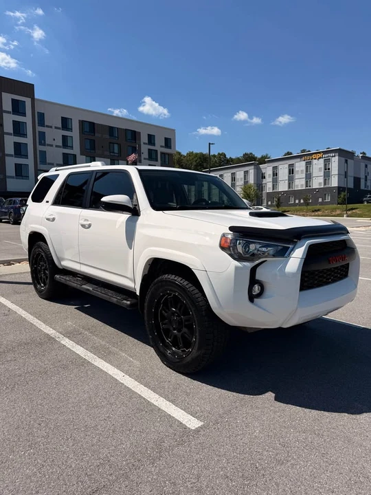 2016 Toyota 4Runner 5th Gen - Image 9 of 20