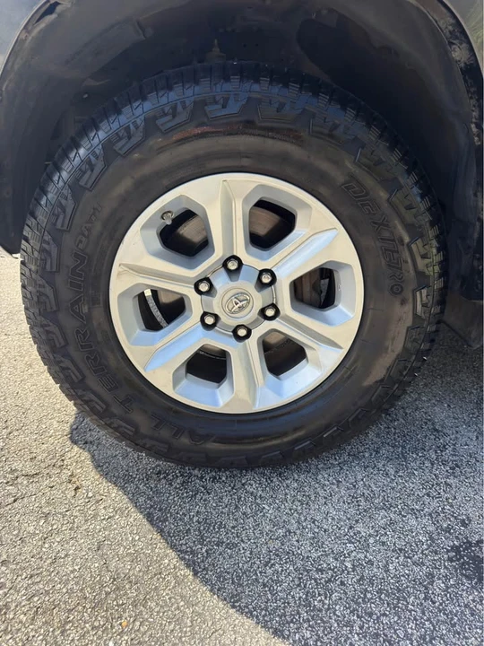 2016 Toyota 4Runner 5th Gen - Image 8 of 17