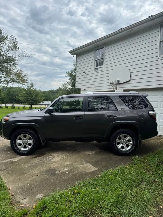 2016 Toyota 4Runner 5th Gen - Image 4 of 11