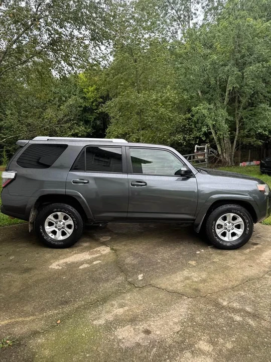 2016 Toyota 4Runner 5th Gen - Image 3 of 11