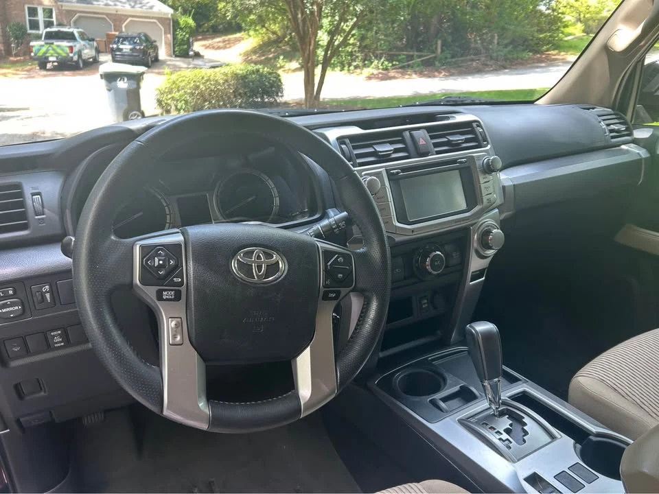 2016 Toyota 4Runner 5th Gen - Image 8 of 13