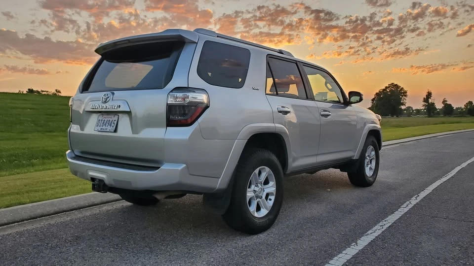 2016 Toyota 4Runner 5th Gen - Image 3 of 16