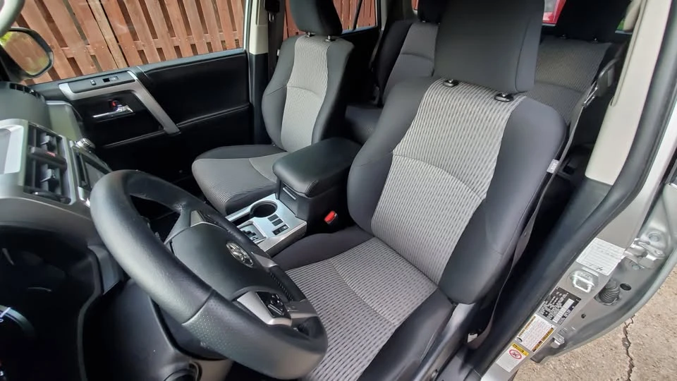 2016 Toyota 4Runner 5th Gen - Image 11 of 16