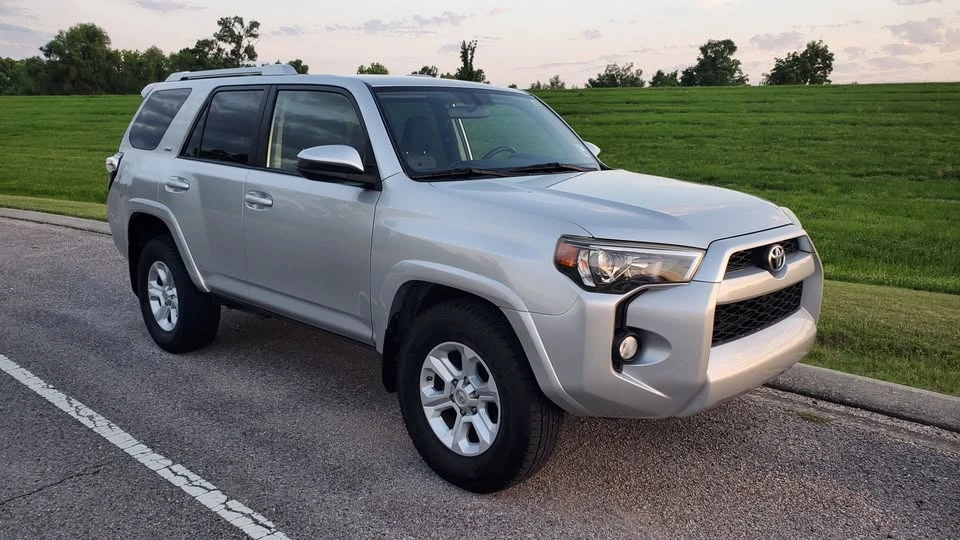 2016 Toyota 4Runner 5th Gen - Image 4 of 16