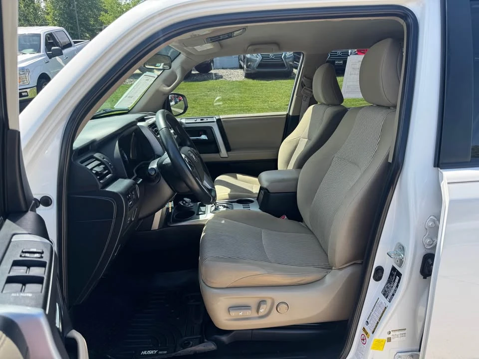 2016 Toyota 4Runner 5th Gen - Image 9 of 17