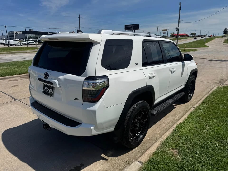 2016 Toyota 4Runner 5th Gen - Image 5 of 17