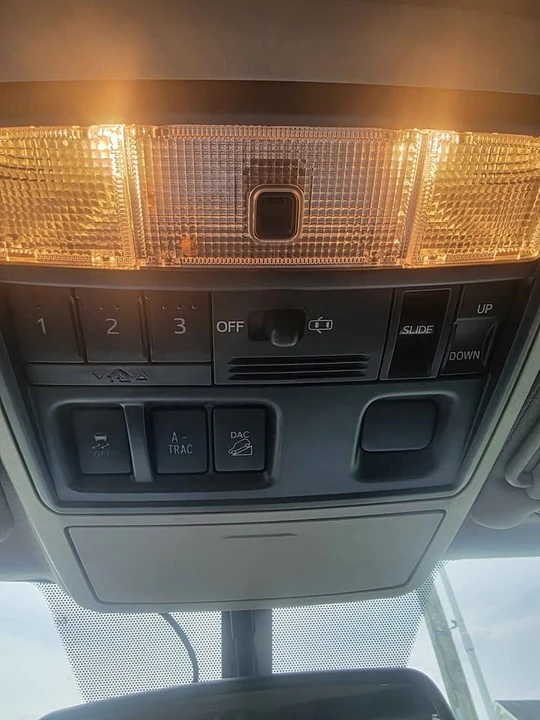 2016 Toyota 4Runner 5th Gen - Image 10 of 11