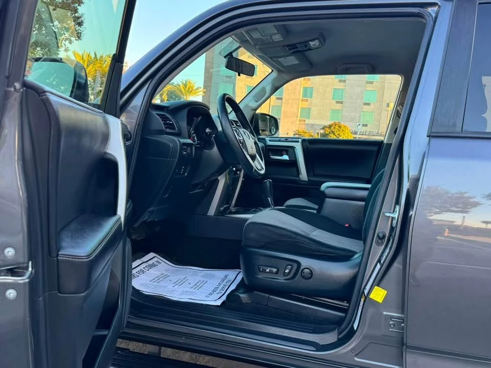 2016 Toyota 4Runner 5th Gen - Image 15 of 19