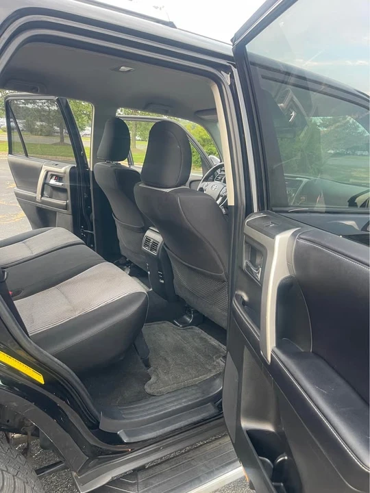 2016 Toyota 4Runner 5th Gen - Image 11 of 19