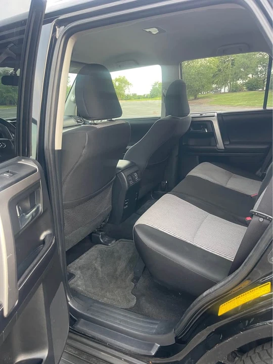 2016 Toyota 4Runner 5th Gen - Image 10 of 19