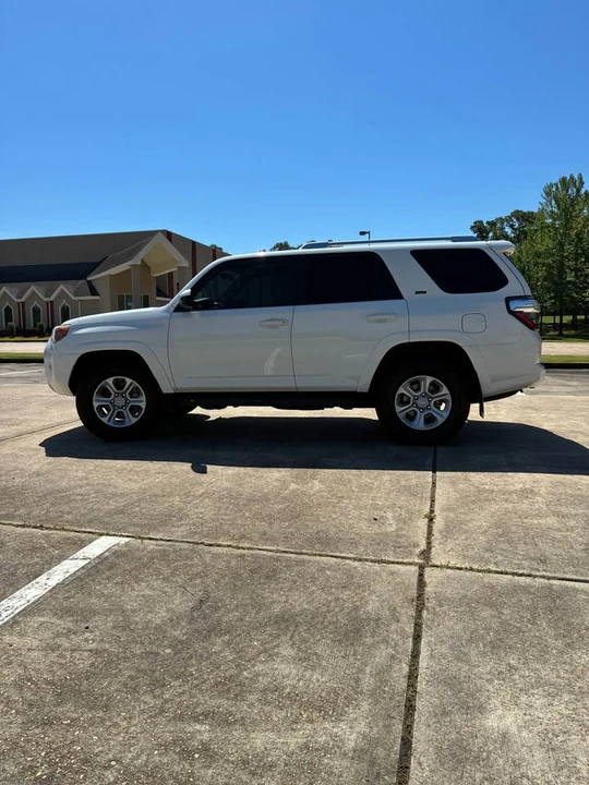 2016 Toyota 4Runner 5th Gen - Image 5 of 14