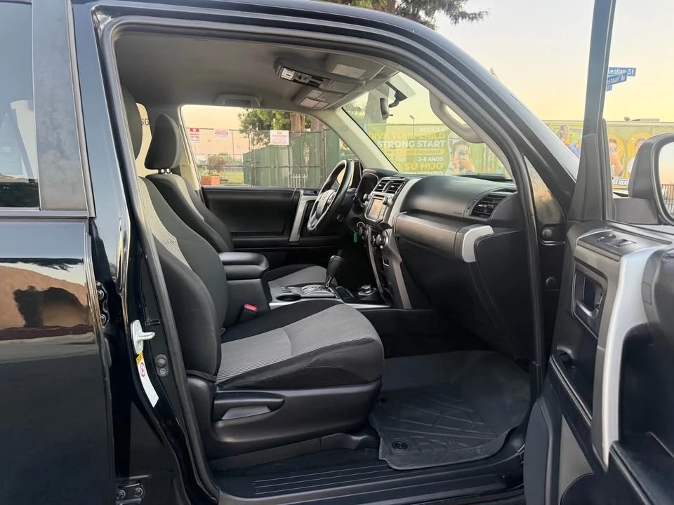 2016 Toyota 4Runner 5th Gen - Image 5 of 10