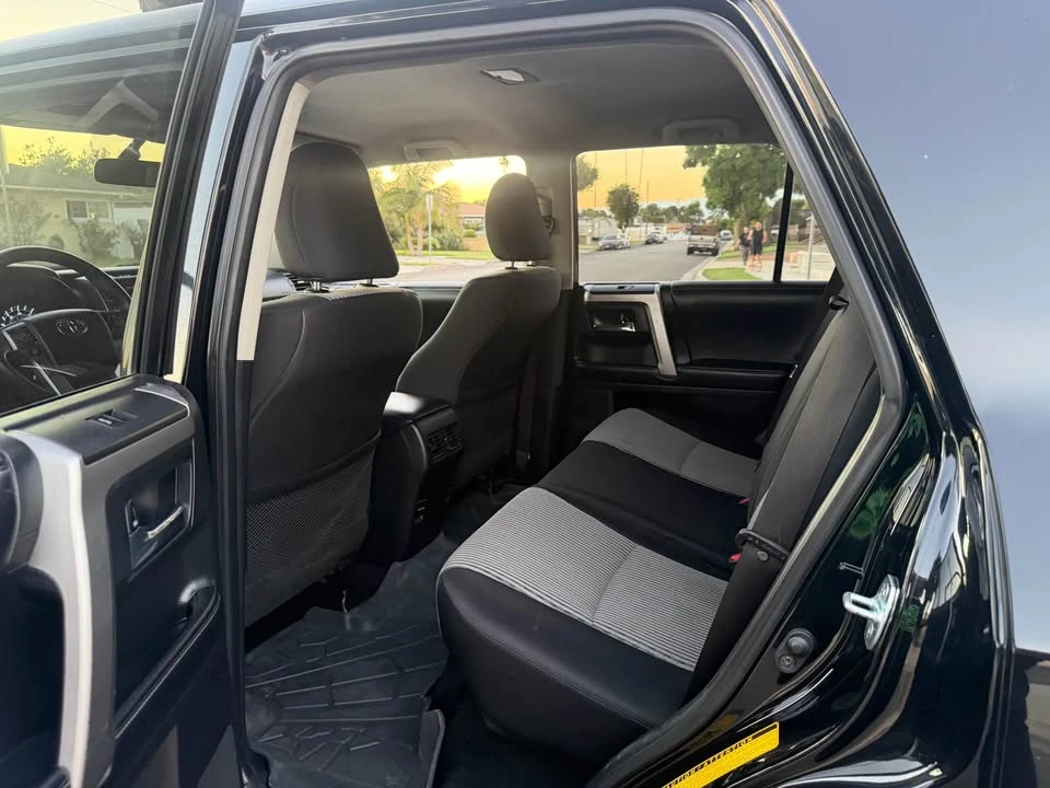 2016 Toyota 4Runner 5th Gen - Image 8 of 10