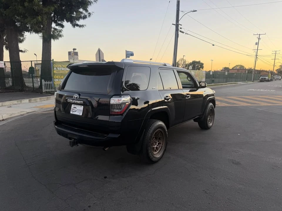 2016 Toyota 4Runner 5th Gen - Image 4 of 10