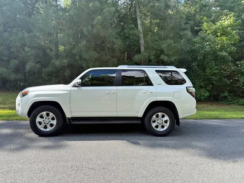 2016 Toyota 4Runner SR5 Sport Utility 4D
