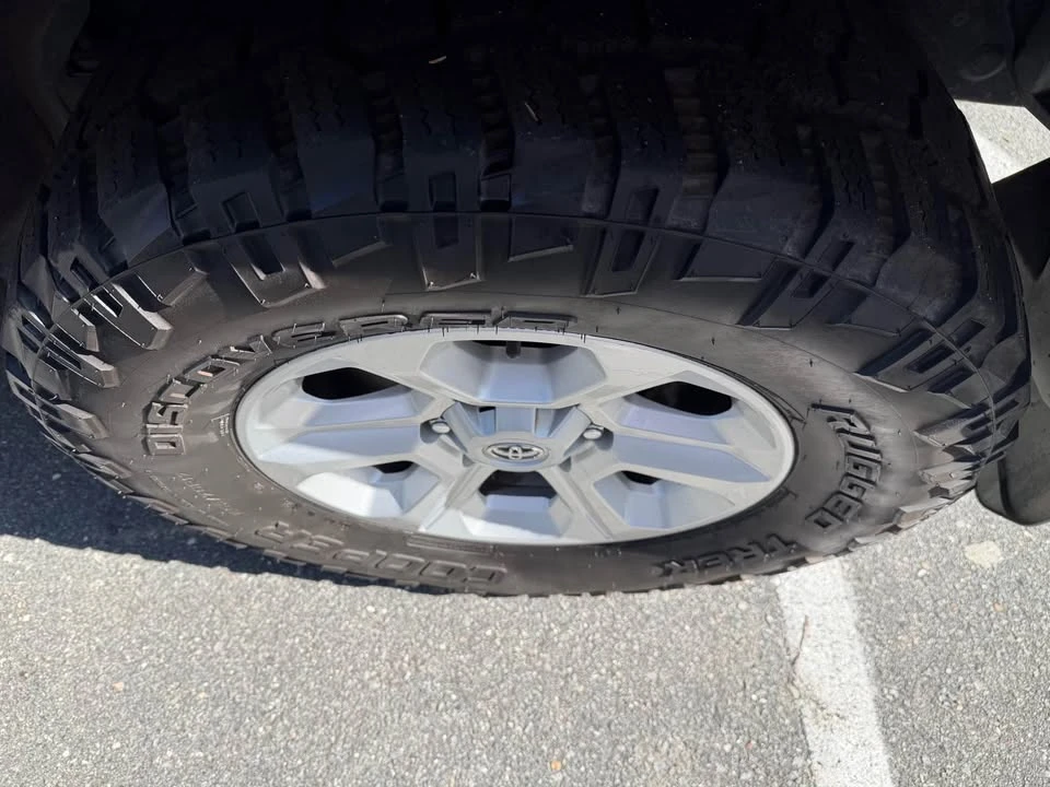 2016 Toyota 4Runner 5th Gen - Image 8 of 16