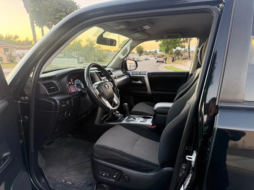 2016 Toyota 4Runner 5th Gen - Image 7 of 10