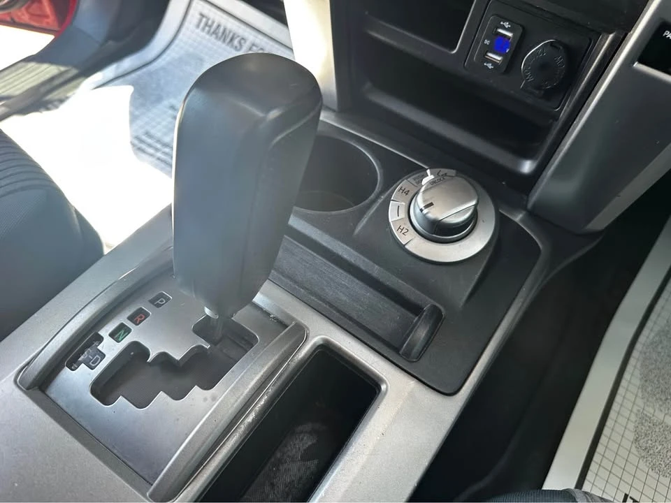 2016 Toyota 4Runner 5th Gen - Image 14 of 17
