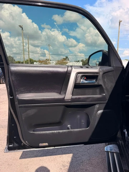 2016 Toyota 4Runner 5th Gen - Image 19 of 20
