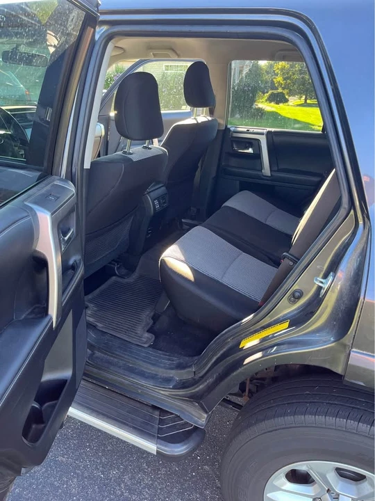 2016 Toyota 4Runner 5th Gen - Image 9 of 11