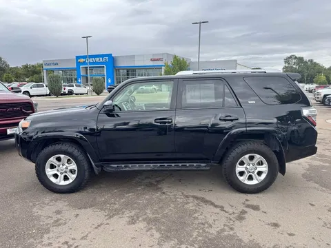 2016 Toyota 4Runner SR5 Sport Utility 4D