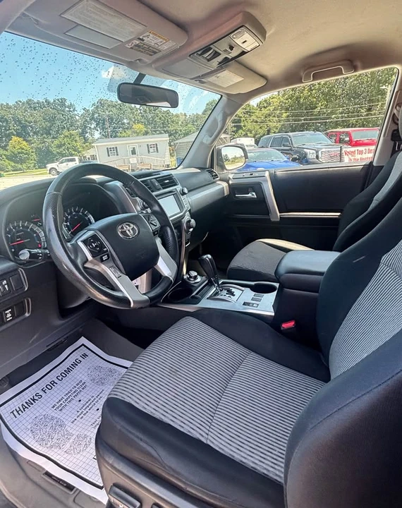 2016 Toyota 4Runner 5th Gen - Image 10 of 16