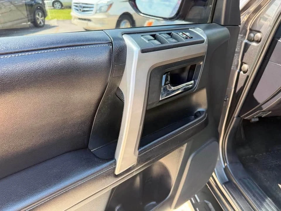 2016 Toyota 4Runner 5th Gen - Image 8 of 20