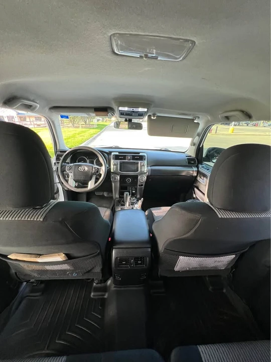 2016 Toyota 4Runner 5th Gen - Image 9 of 11