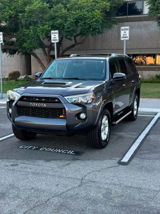 2016 Toyota 4Runner 5th Gen - Image 4 of 20