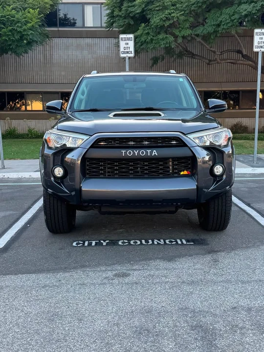 2016 Toyota 4Runner 5th Gen - Image 10 of 18