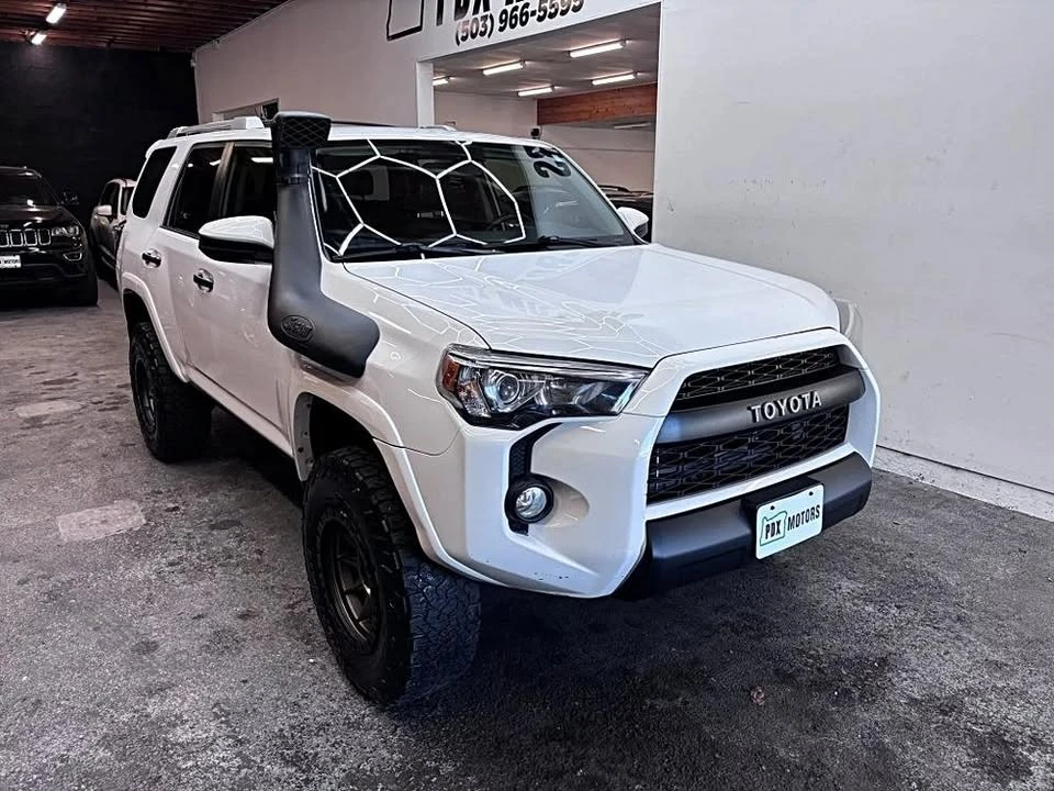 2016 Toyota 4Runner 5th Gen - Image 2 of 20