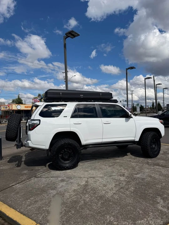 2016 Toyota 4Runner 5th Gen - Image 4 of 9