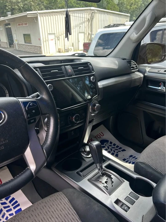2016 Toyota 4Runner 5th Gen - Image 8 of 15
