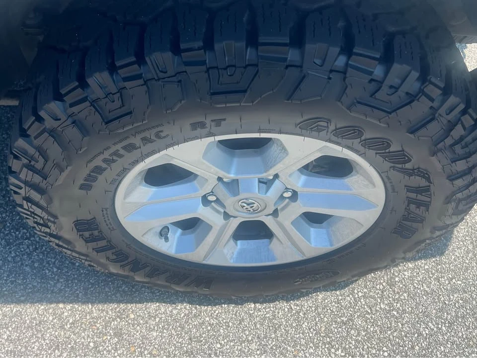 2016 Toyota 4Runner 5th Gen - Image 10 of 20