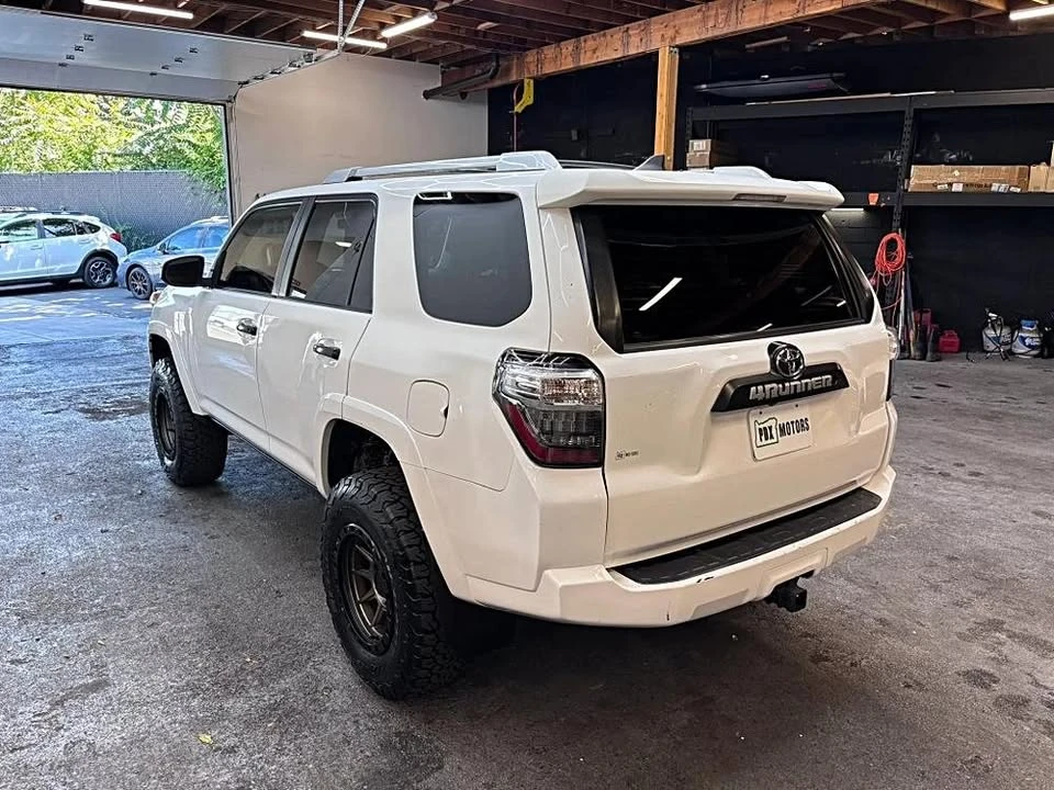 2016 Toyota 4Runner 5th Gen - Image 5 of 20
