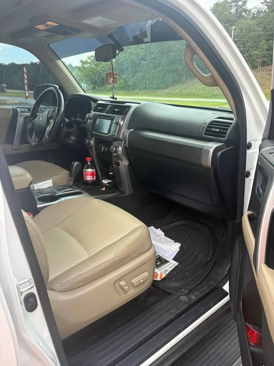 2016 Toyota 4Runner 5th Gen - Image 11 of 19