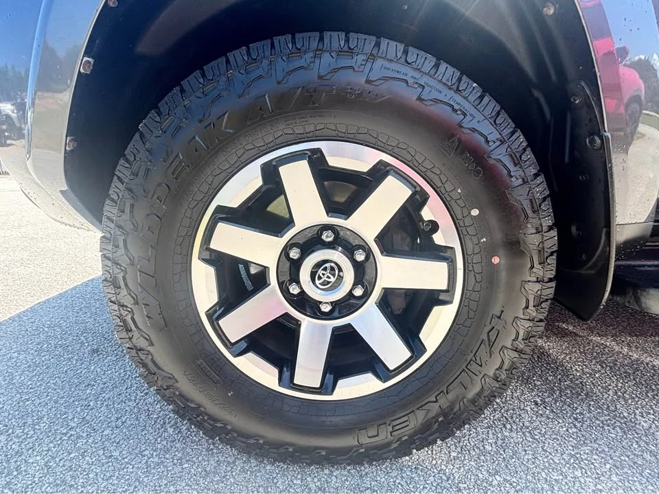 2016 Toyota 4Runner 5th Gen - Image 8 of 16