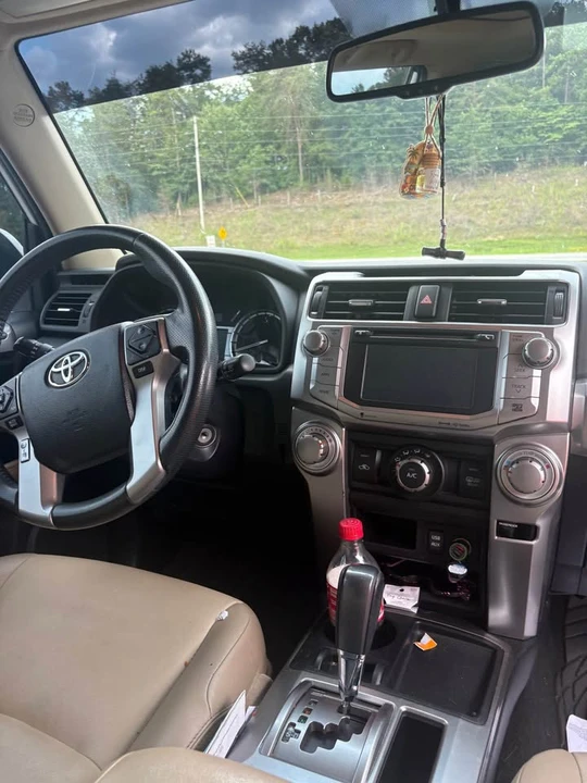 2016 Toyota 4Runner 5th Gen - Image 9 of 19