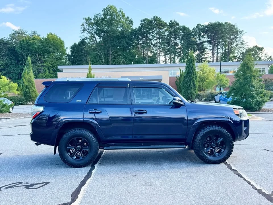 2016 Toyota 4Runner 5th Gen - Image 9 of 20