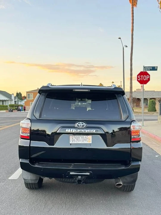 2016 Toyota 4Runner 5th Gen - Image 5 of 13