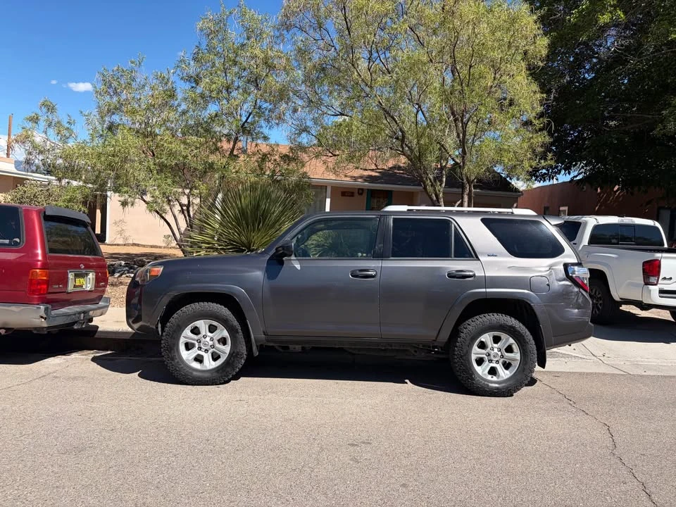 2016 Toyota 4Runner 5th Gen - Image 2 of 9