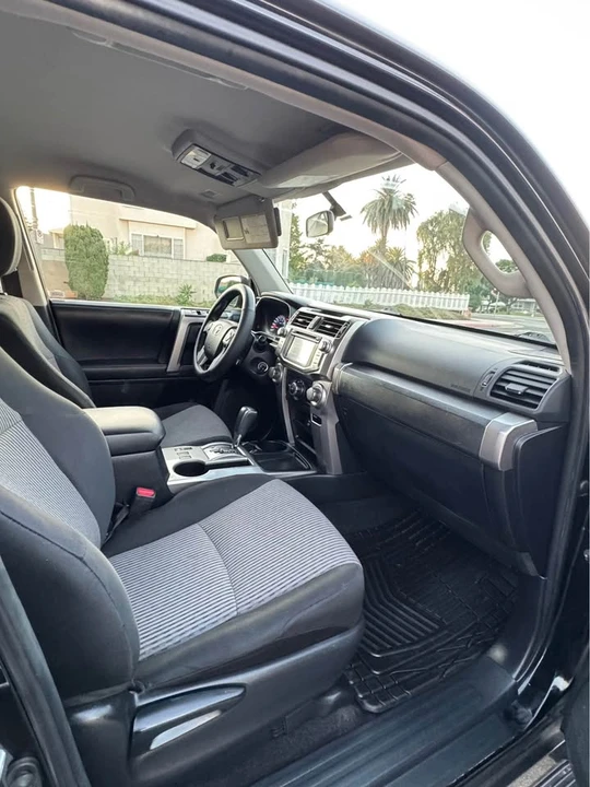 2016 Toyota 4Runner 5th Gen - Image 9 of 15