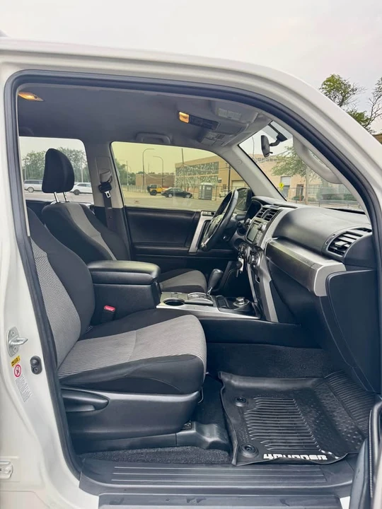 2016 Toyota 4Runner 5th Gen - Image 10 of 15