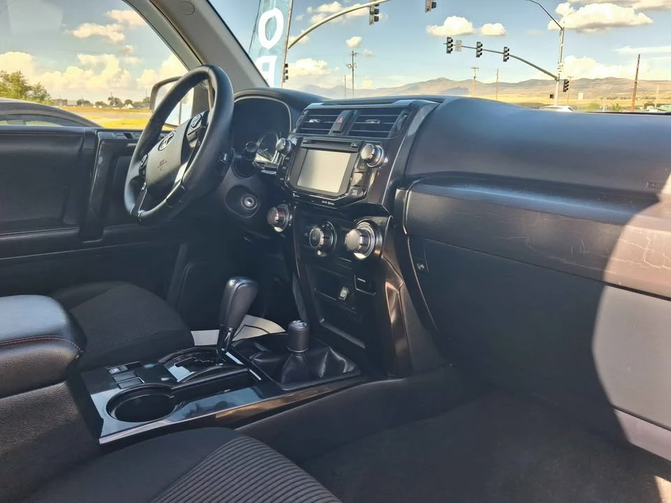 2016 Toyota 4Runner 5th Gen - Image 9 of 10